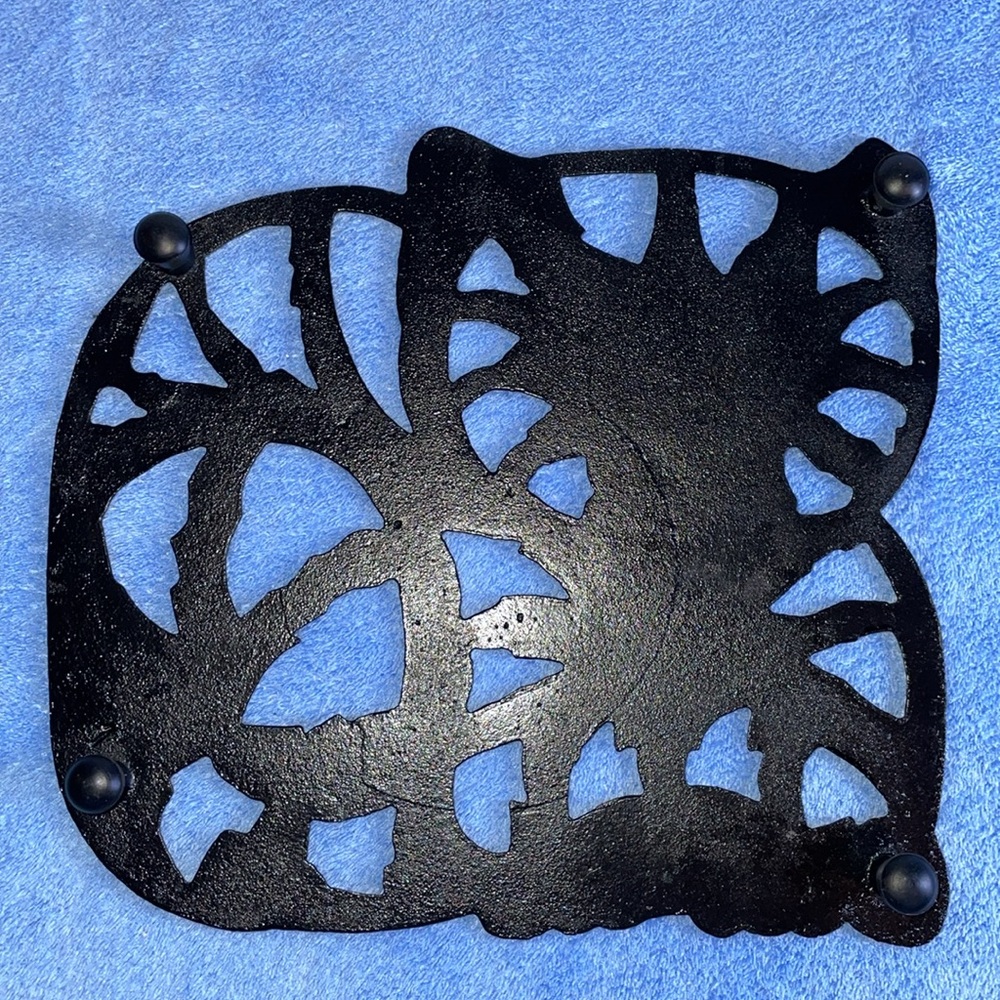 Vintage Black Cast Iron Cat Trivet. - Picture 2 of 2